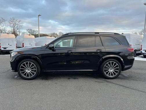 2026 Mercedes-Benz GLS 450 4MATIC