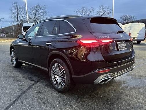 2026 Mercedes-Benz GLC 300 4MATIC