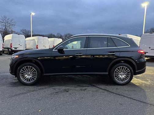 2026 Mercedes-Benz GLC 300 4MATIC