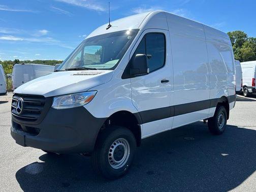 Arctic White 2025 Mercedes-Benz Sprinter 2500 Standard Roof