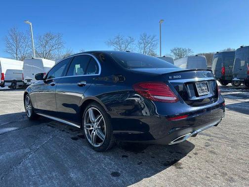 2017 Mercedes-Benz E-Class 4MATIC