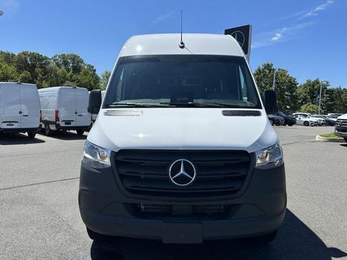 2025 Mercedes-Benz Sprinter 2500 High Roof
