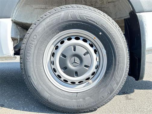2025 Mercedes-Benz Sprinter 2500 Standard Roof