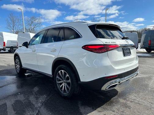 2024 Mercedes-Benz GLC 300 4MATIC