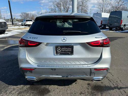 2021 Mercedes-Benz GLA 250 Base 4MATIC