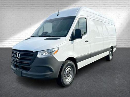 Arctic White 2025 Mercedes-Benz Sprinter 2500 High Roof