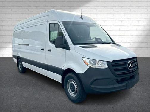 Arctic White 2025 Mercedes-Benz Sprinter 2500 High Roof