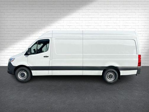 Arctic White 2025 Mercedes-Benz Sprinter 2500 High Roof