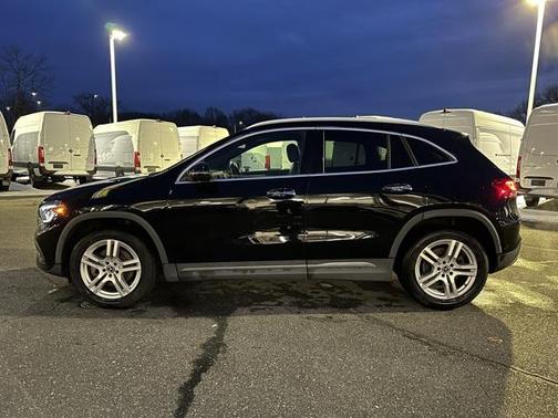 2021 Mercedes-Benz GLA 250 Base 4MATIC
