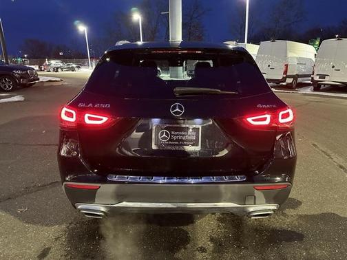 2021 Mercedes-Benz GLA 250 Base 4MATIC