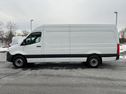 2022 Mercedes-Benz Sprinter 2500 High Roof