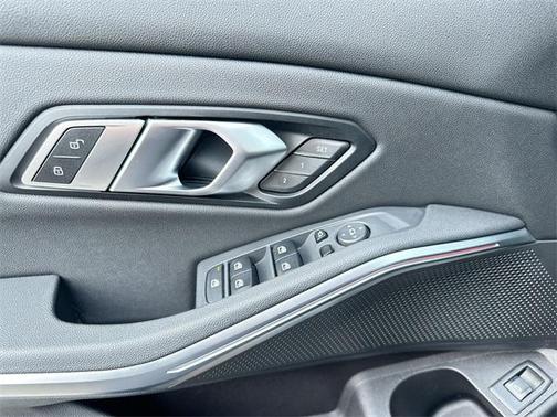 2021 BMW 330 xDrive