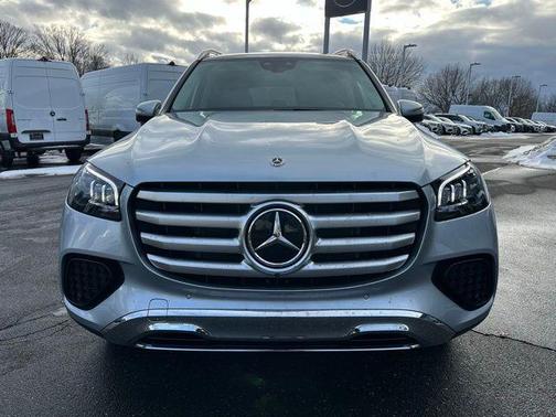 2026 Mercedes-Benz GLS 450 4MATIC