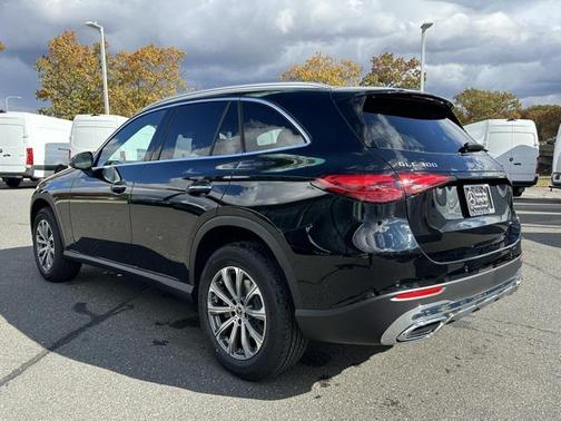 2026 Mercedes-Benz GLC 300 4MATIC