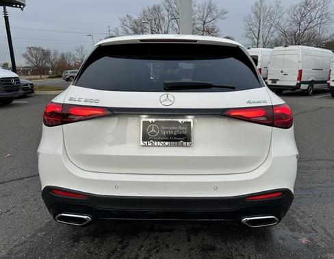 2026 Mercedes-Benz GLC 300 4MATIC