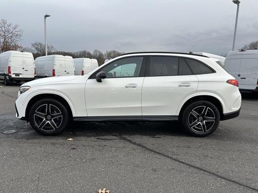 2026 Mercedes-Benz GLC 300 4MATIC