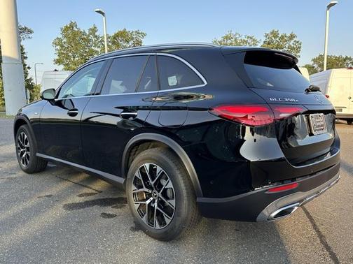 2025 Mercedes-Benz GLC 350e Base