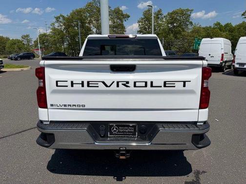 Summit White 2022 Chevrolet Silverado 1500 LT
