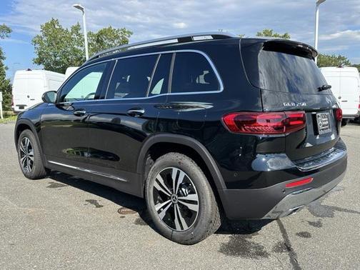 2025 Mercedes-Benz GLB 250 4MATIC