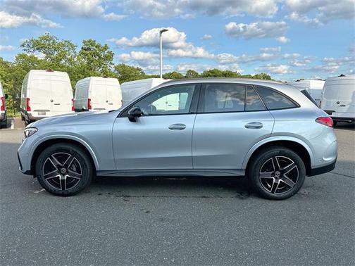 2025 Mercedes-Benz GLC 300 4MATIC