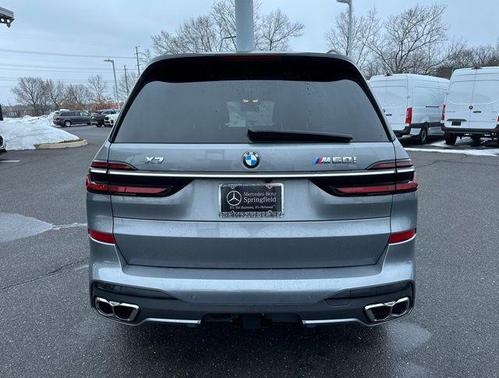 2024 BMW X7 M60i