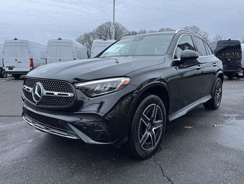 2026 Mercedes-Benz GLC 300 4MATIC