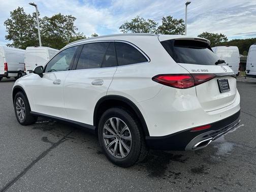2025 Mercedes-Benz GLC 300 4MATIC