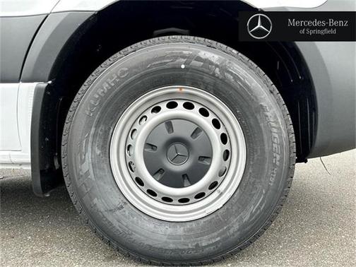 2025 Mercedes-Benz Sprinter 2500 Standard Roof