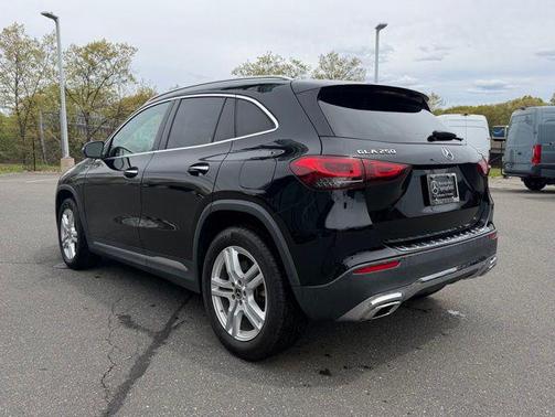 Night Black 2023 Mercedes-Benz GLA 250 4MATIC