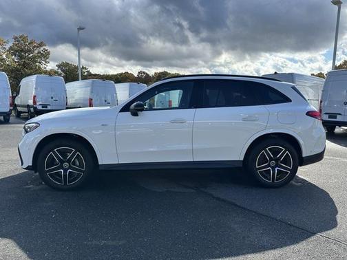 2025 Mercedes-Benz GLC 350e Base