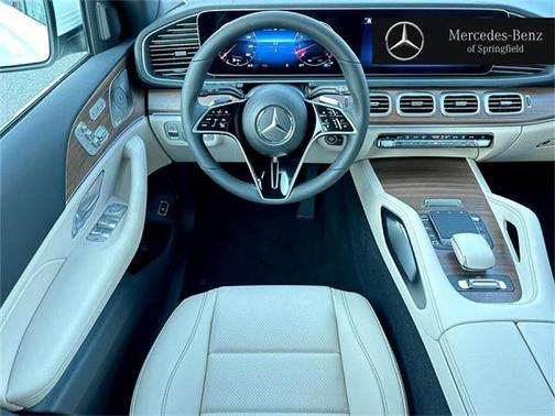 2025 Mercedes-Benz GLS 450 4MATIC