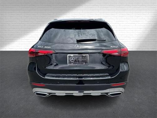 2025 Mercedes-Benz GLC 300 4MATIC