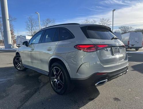 2025 Mercedes-Benz GLC 300 4MATIC