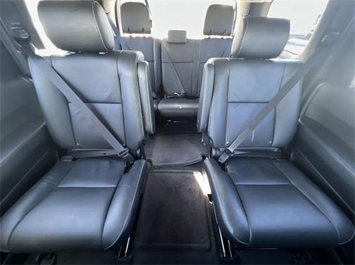 Photo 5 of 33 of 2021 Toyota Sequoia Nightshade