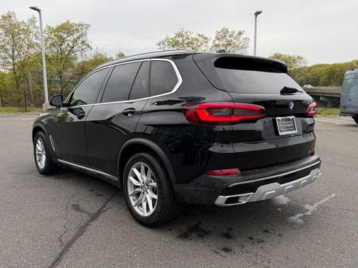 Jet Black 2021 BMW X5 xDrive40i