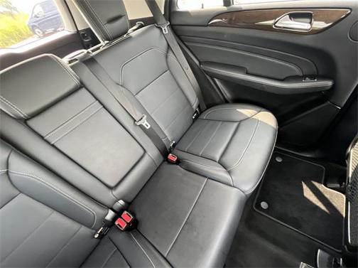 2015 Mercedes-Benz M-Class 4MATIC