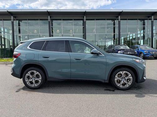 Cape York Green Metallic 2023 BMW X1 xDrive28i