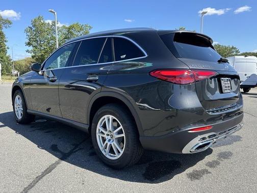 2025 Mercedes-Benz GLC 300 4MATIC