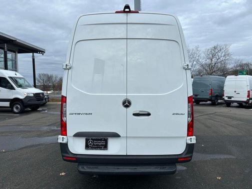 2026 Mercedes-Benz Sprinter 2500 High Roof