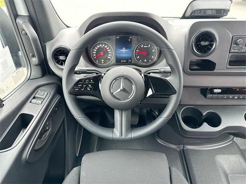 2025 Mercedes-Benz Sprinter 2500 High Roof