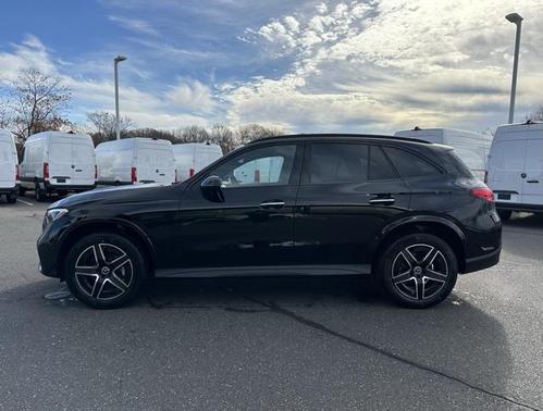 2026 Mercedes-Benz GLC 300 4MATIC