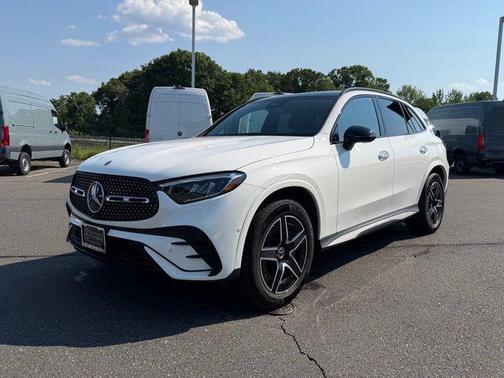 Polar White 2026 Mercedes-Benz GLC 300 4MATIC