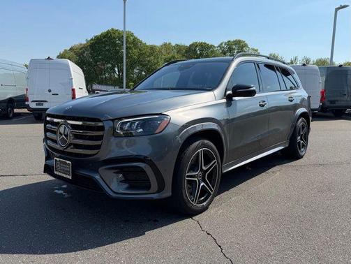 Selenite Gray Metallic 2024 Mercedes-Benz GLS 450 4MATIC