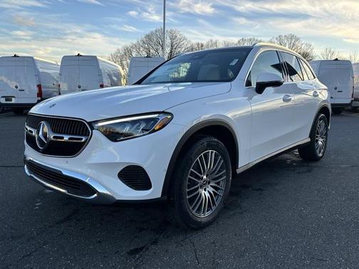 2026 Mercedes-Benz GLC 300 4MATIC