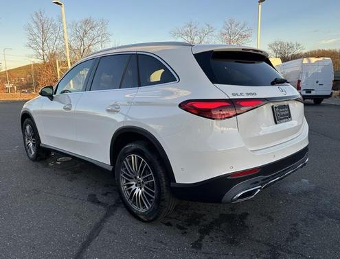 2026 Mercedes-Benz GLC 300 4MATIC