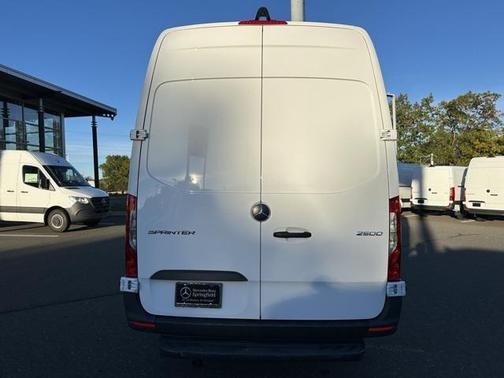 2025 Mercedes-Benz Sprinter 2500 High Roof