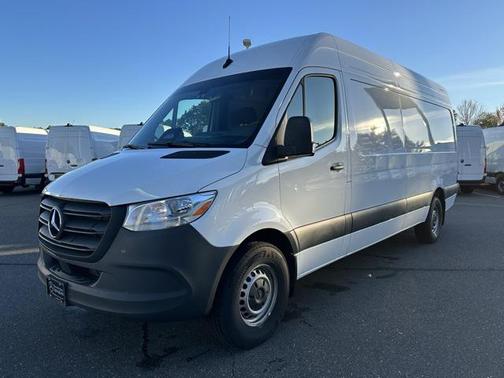 2025 Mercedes-Benz Sprinter 2500 High Roof