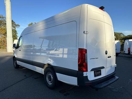 2025 Mercedes-Benz Sprinter 2500 High Roof
