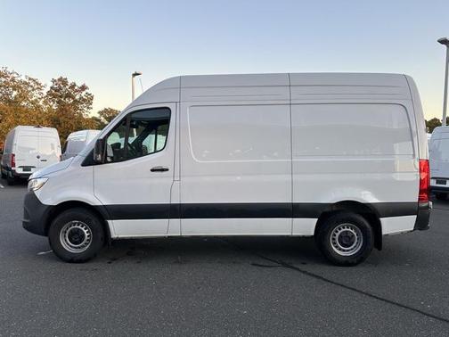 2025 Mercedes-Benz Sprinter 2500 Standard Roof