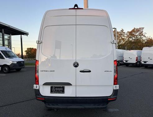 2025 Mercedes-Benz Sprinter 2500 Standard Roof